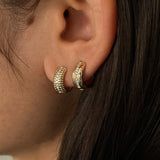 Kinn - Ynez Pavé Huggies