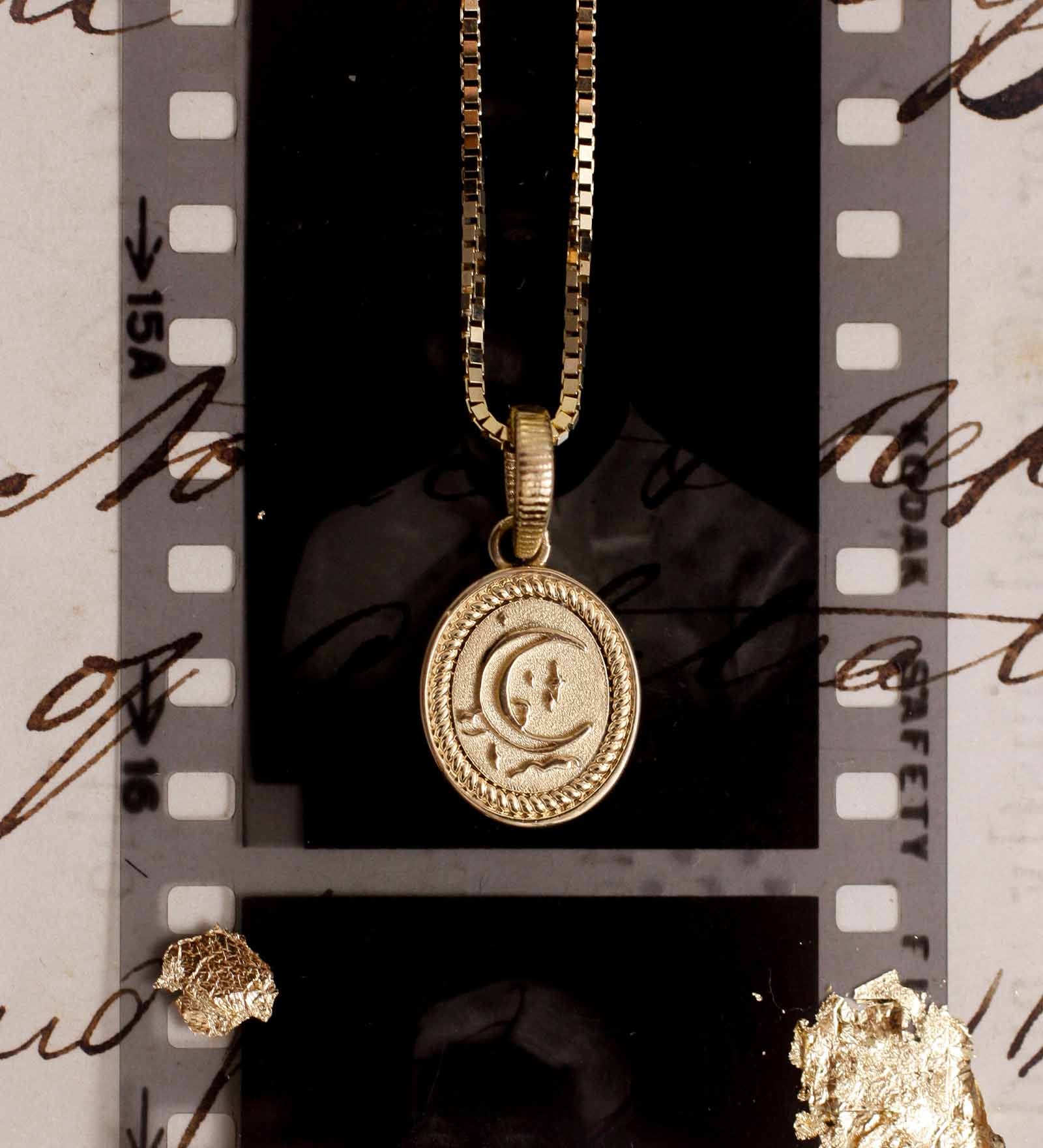 Kinn - Crescent Dream Pendant