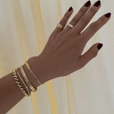Kinn - Heritage Ribbed Name Ring