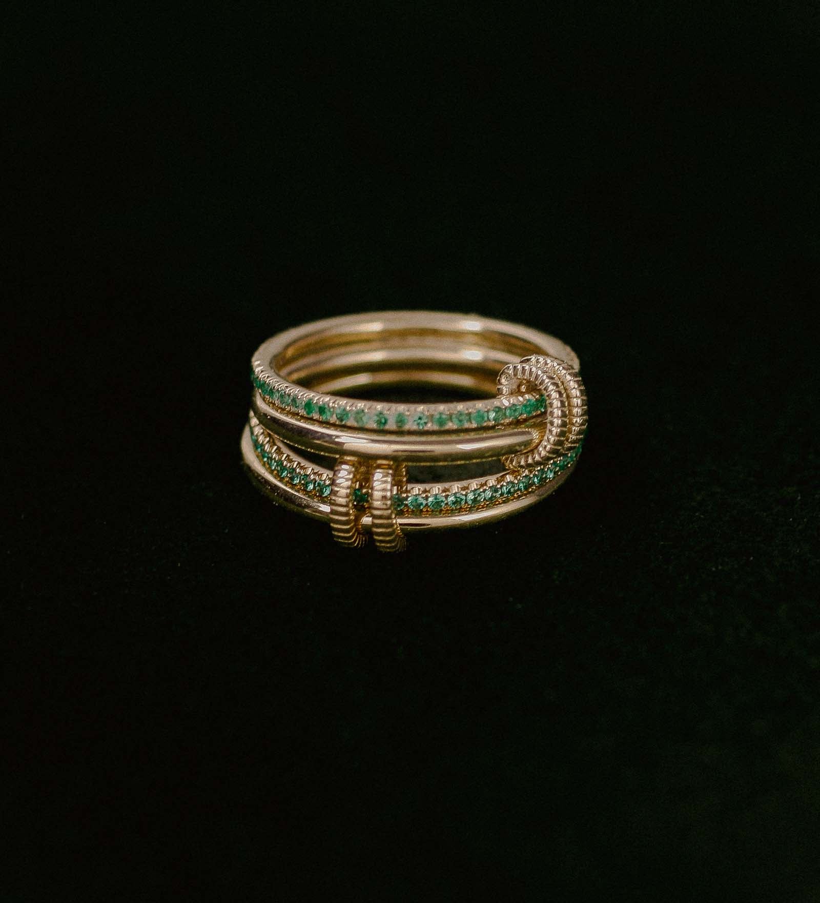 Kinn - Lesley Linked Emerald Band Ring