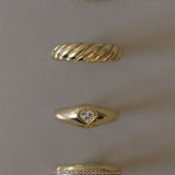 Kinn - Heart Signet Ring Diamond