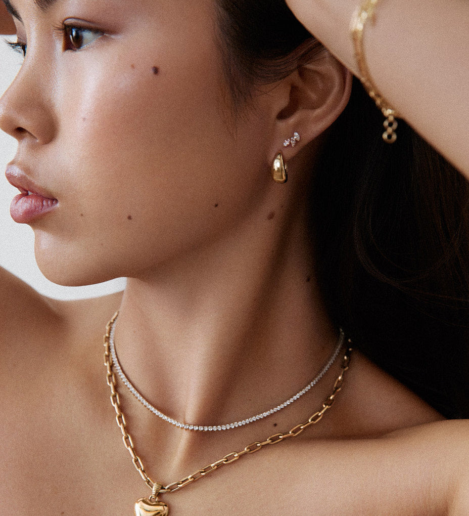 Kinn - Teardrop Hoop Earrings
