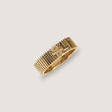 Kinn - Heritage Ribbed Name Ring