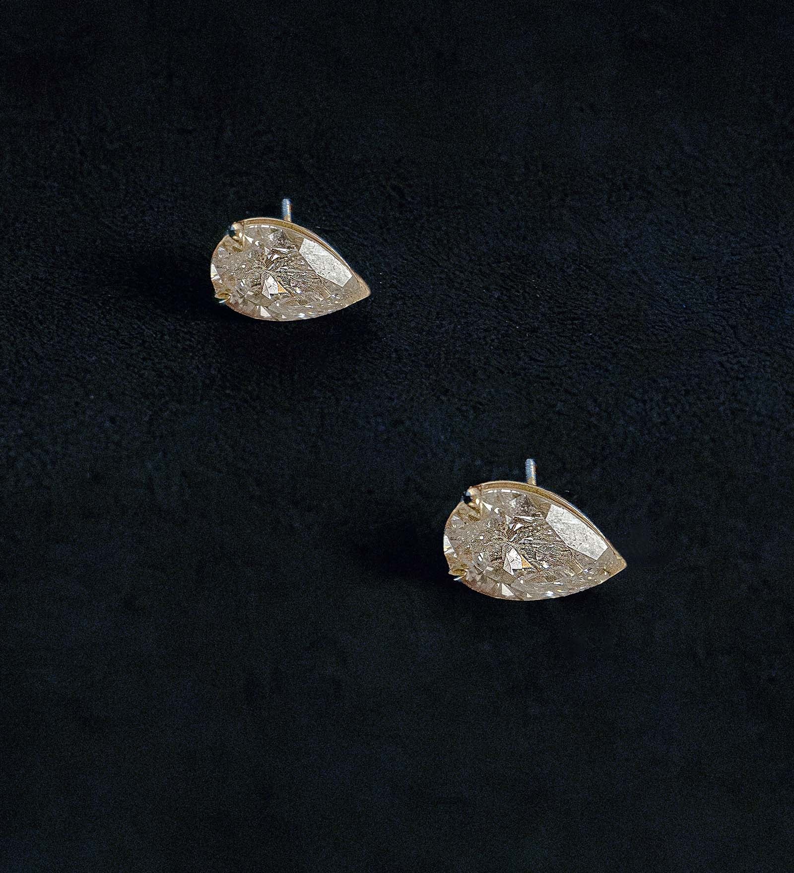 Kinn - June Pear Diamond Stud Earrings