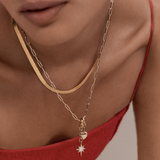 Kinn - Pavé Diamond North Star Pendant