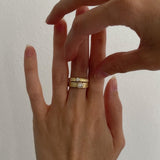 Kinn - Petite Classic Solis Ribbed Ring Diamond