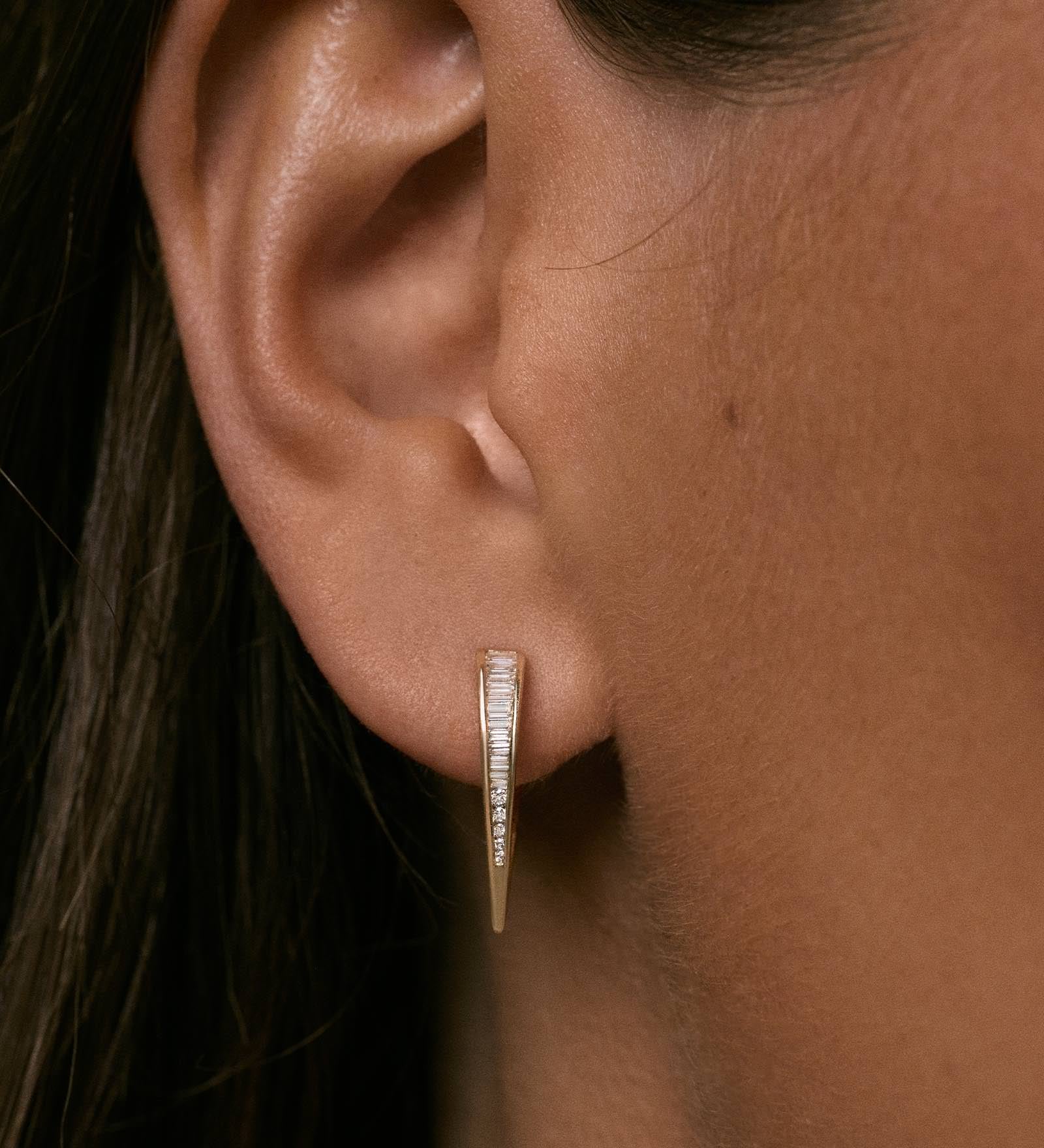 Kinn - Viola Baguette Diamond Drop Earrings