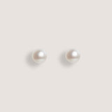 Kinn - Pearl Stud Earrings
