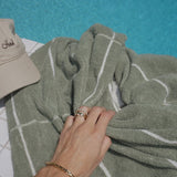 Kinn - Coco Round Tennis Link Bracelet Emerald