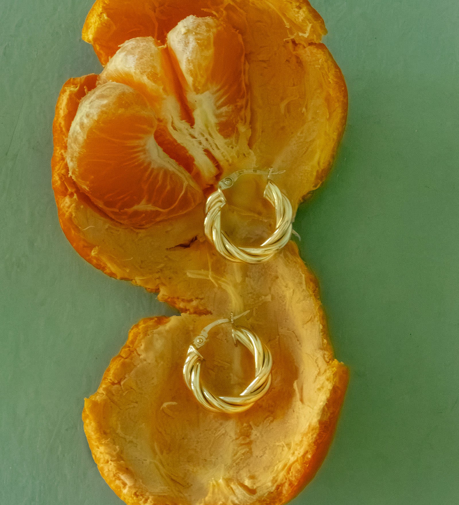 Kinn - Taylor Twist Petite Hoops