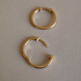 Kinn - Vintage 14k Small Pavé Diamond Hoop Earrings