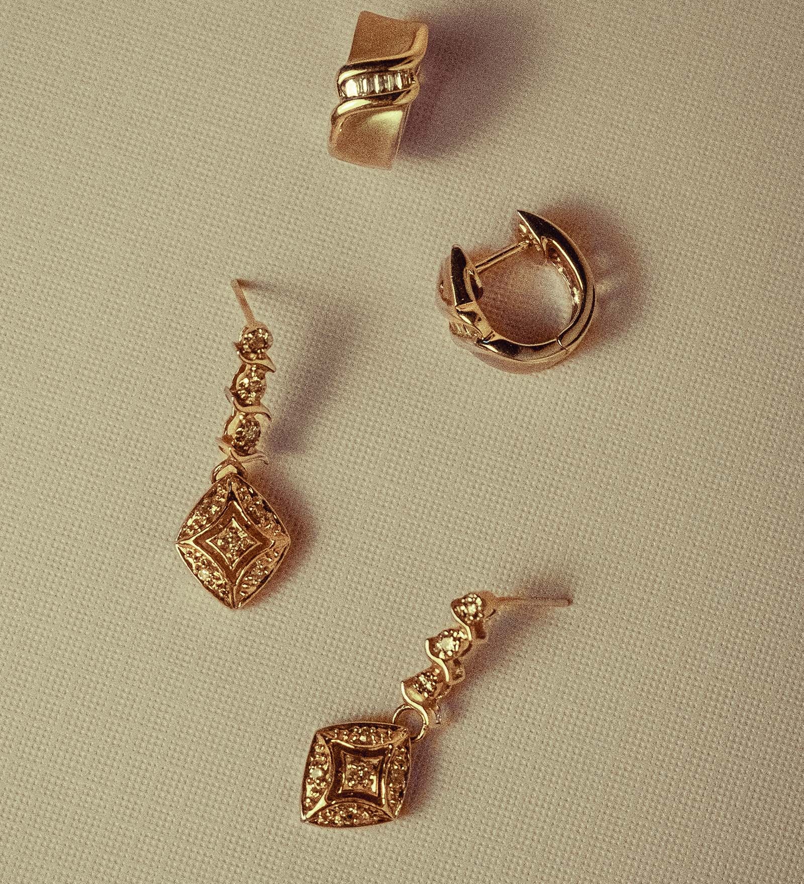 Kinn - Vintage 14k Gold Kite Diamond Dangle Earrings