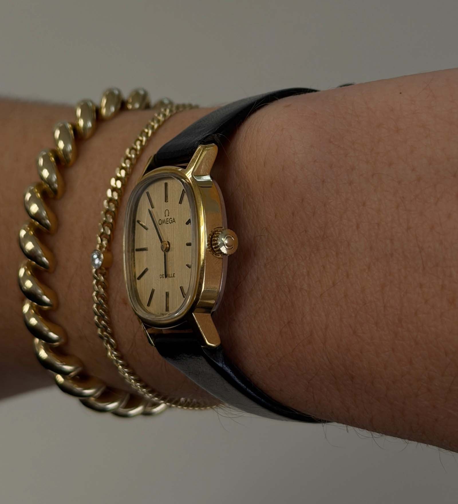 Kinn - Vintage Omega Leather Strap Watch Black Gold