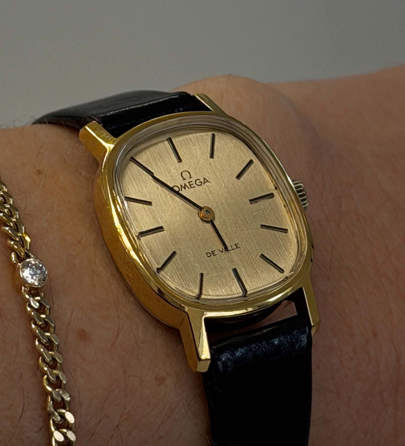 Kinn - Vintage Omega Leather Strap Watch Black Gold