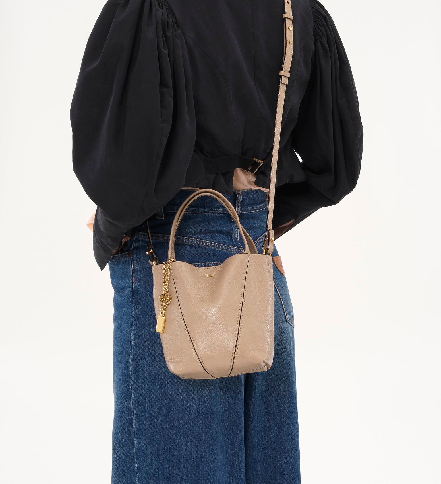 Chloé Chloé - Small Chloé Spin tote bag in grained leather