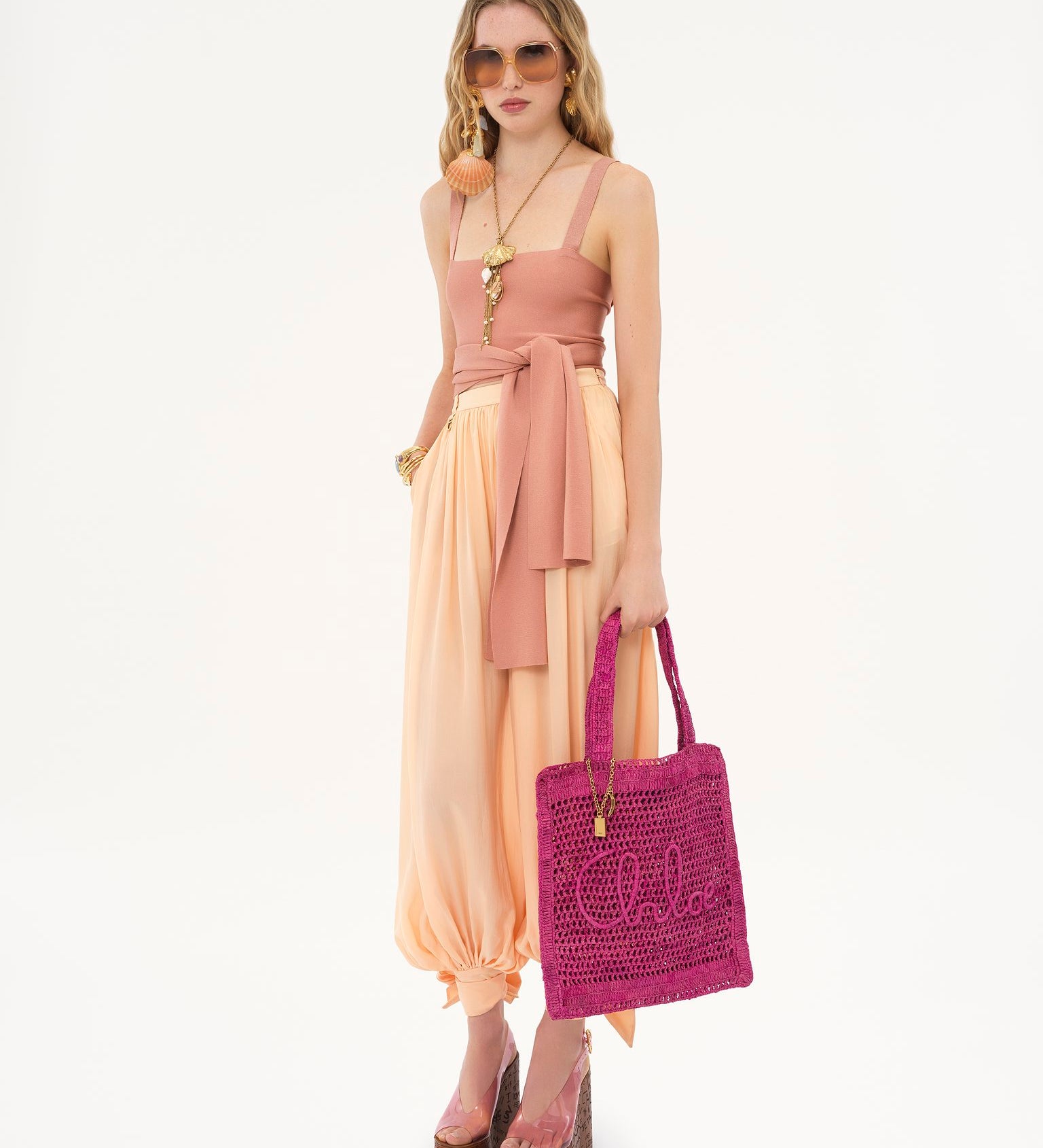 Chloé Chloé - Summer Banana tote bag in raffia