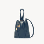 Chloé Chloé - Small Chloé Spin tote bag in grained leather