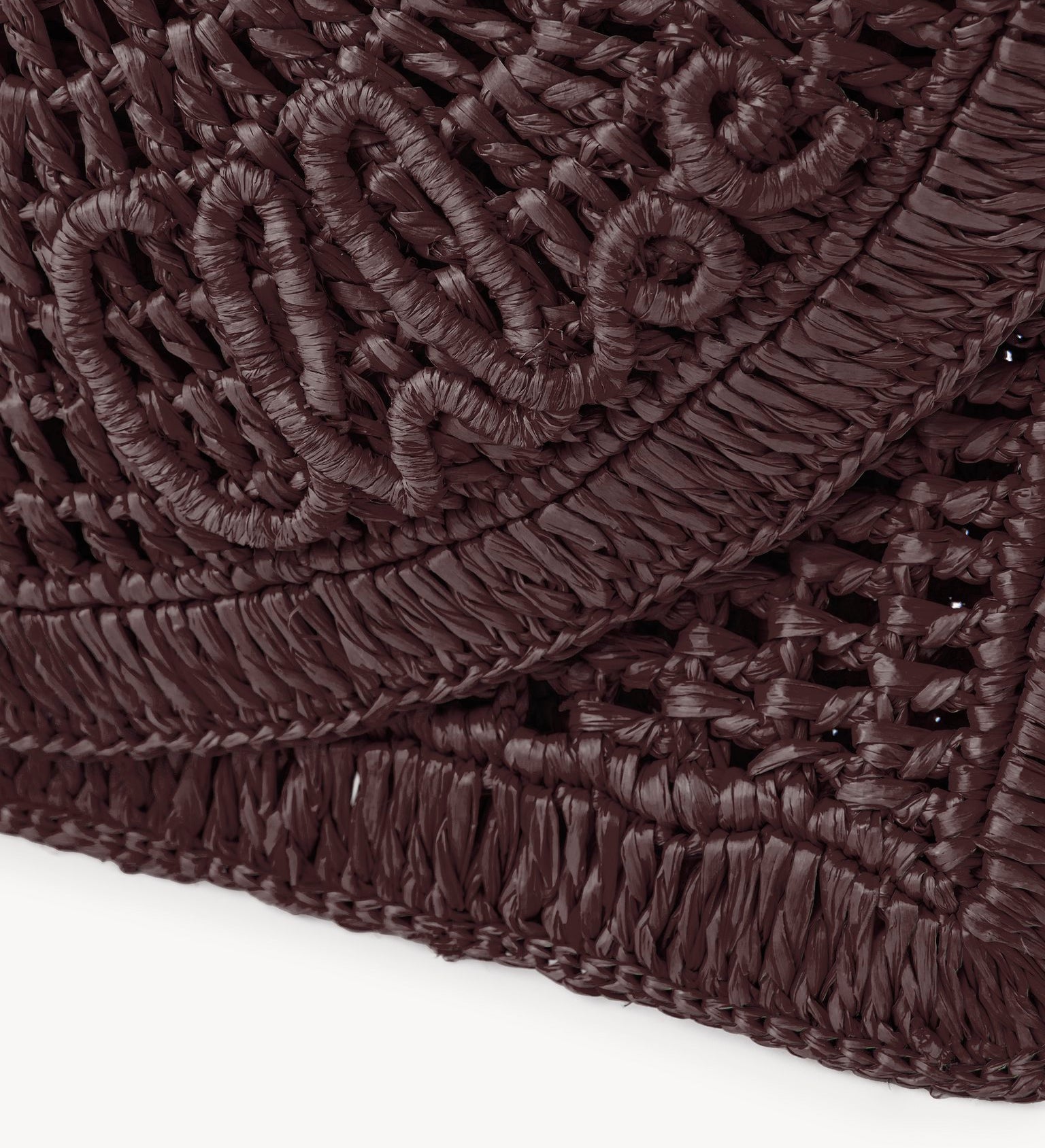 Chloé Chloé - Summer Banana flat pouch with strap in raffia