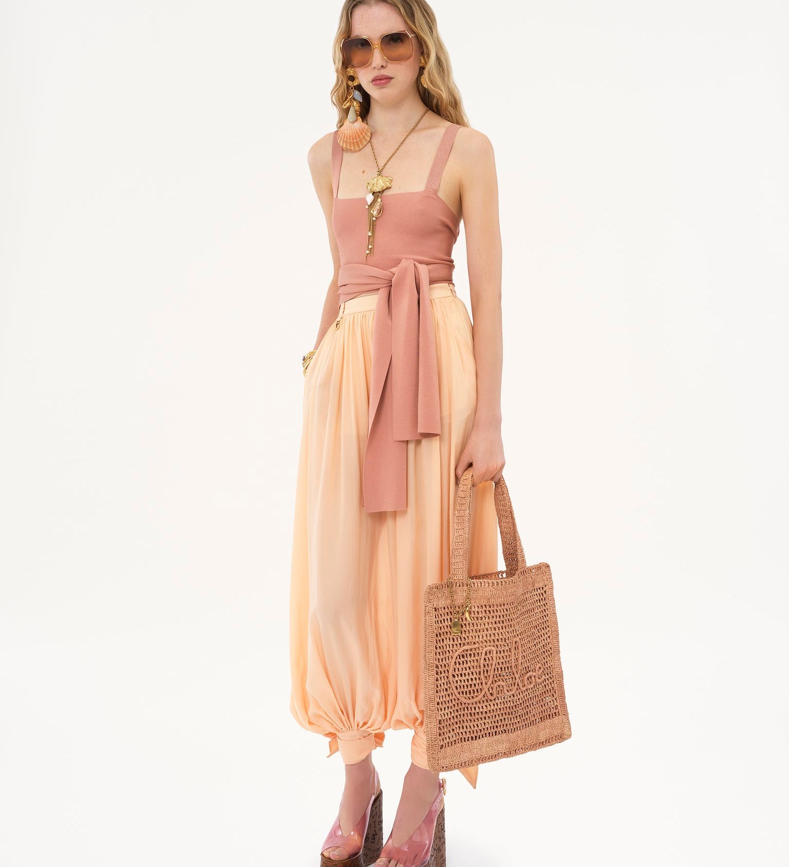 Chloé Chloé - Summer Banana tote bag in raffia