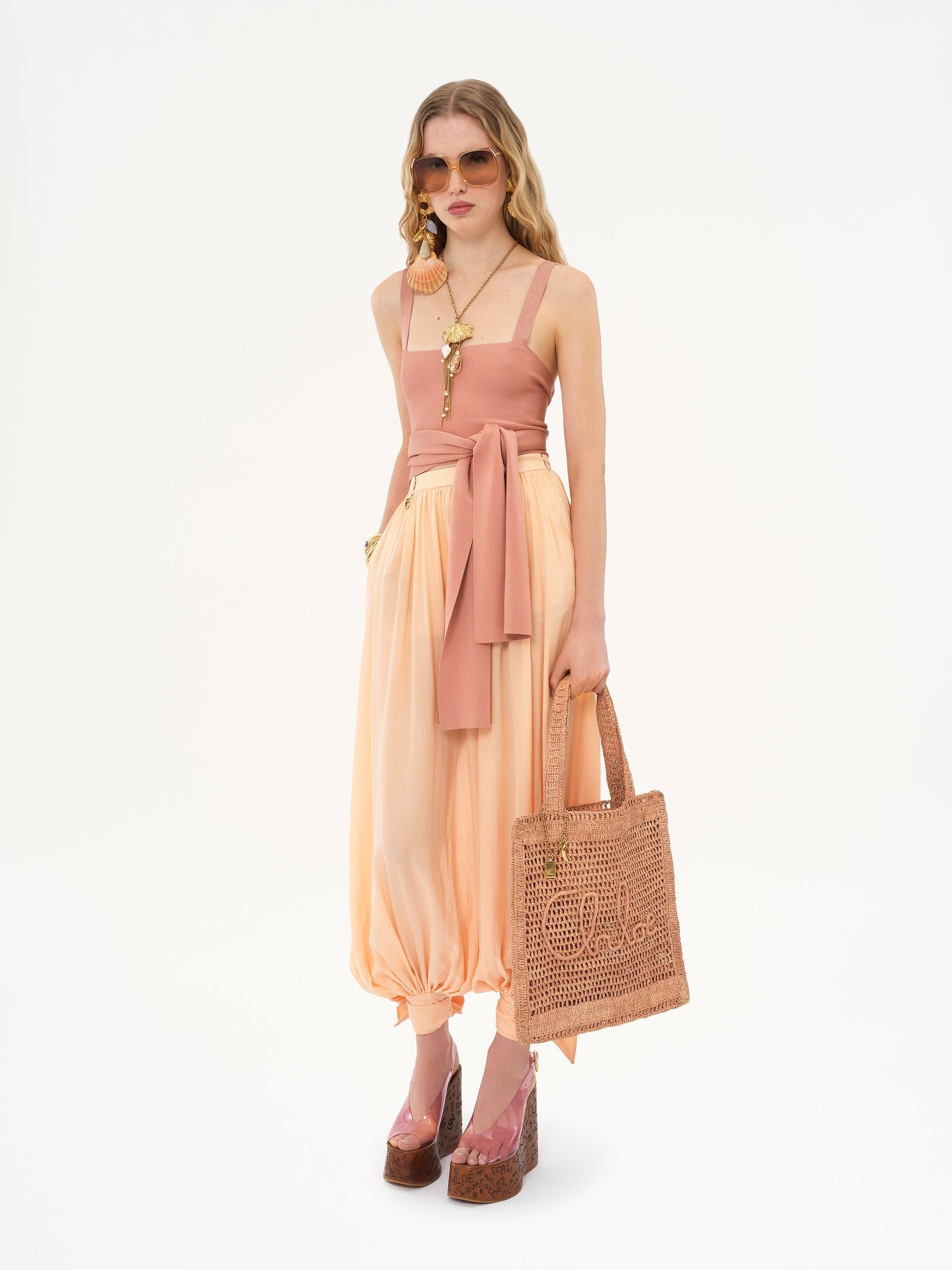 Chloé Chloé - Summer Banana tote bag in raffia