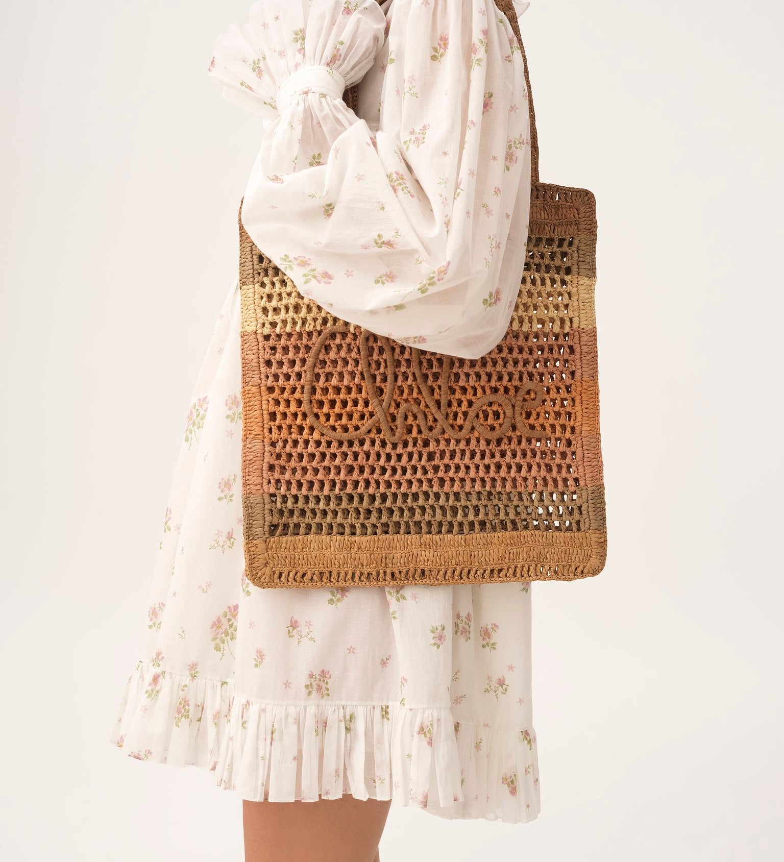 Chloé Chloé - Summer Banana tote bag in raffia
