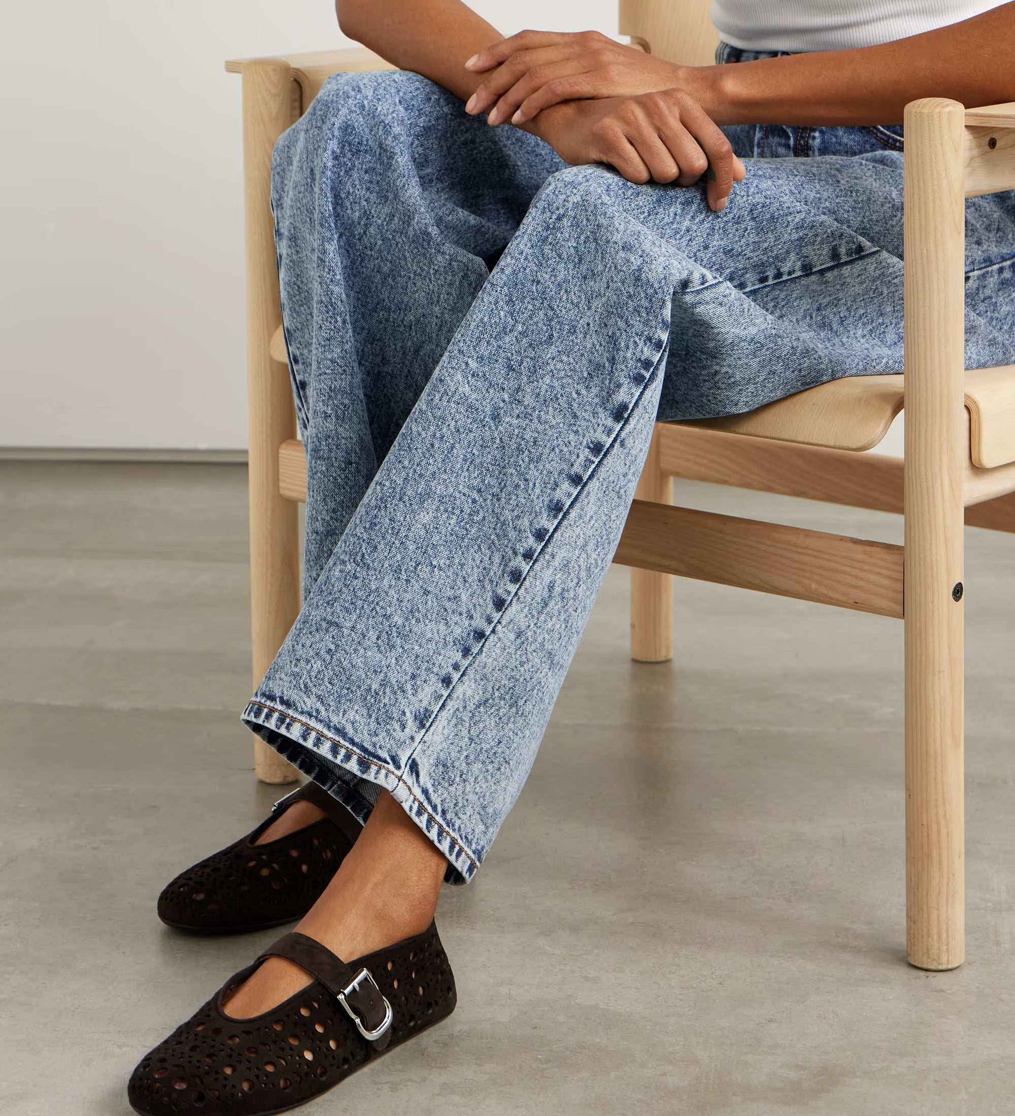 ALAÏA Ballet Flat in Brown
