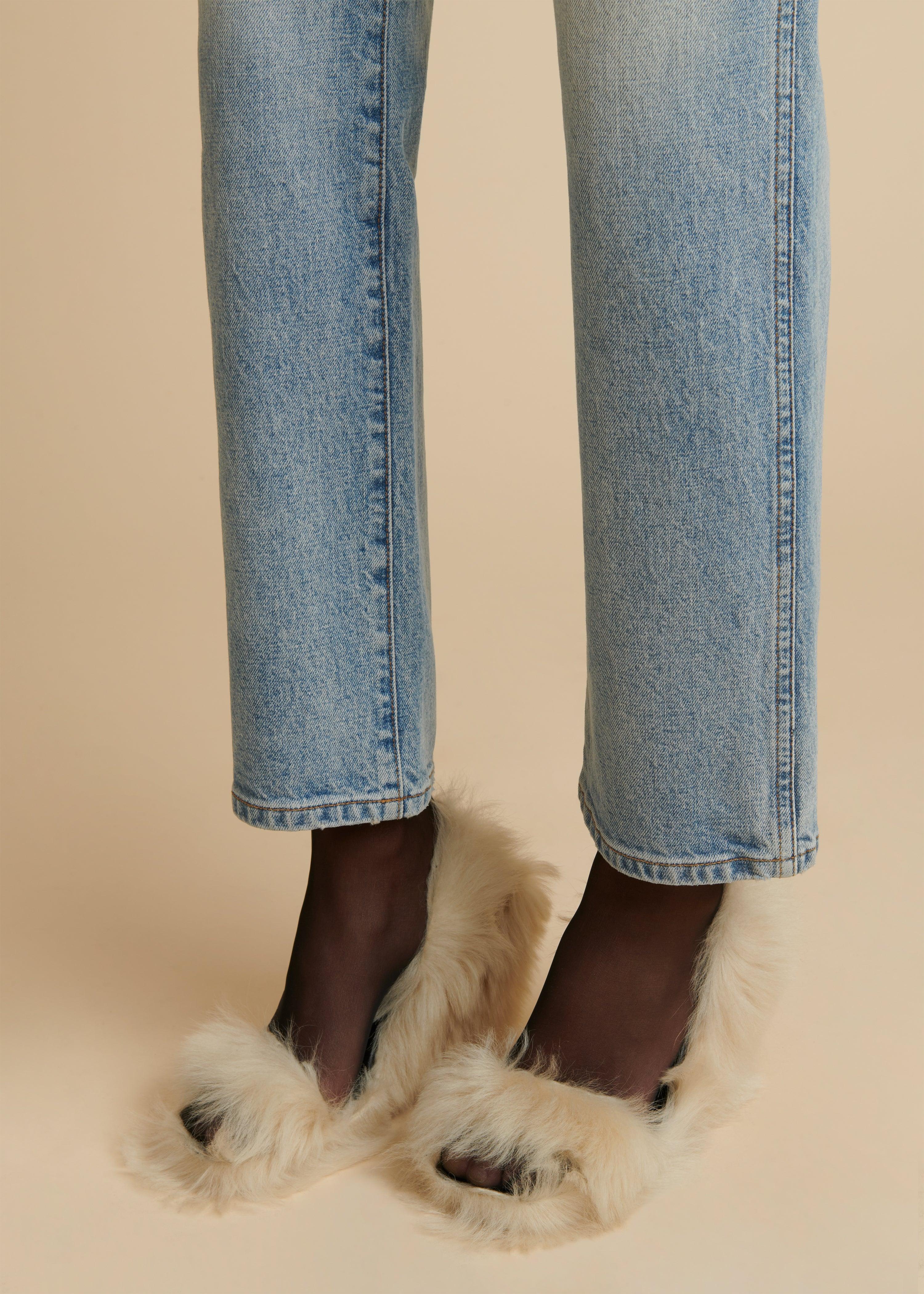 The Abigail Stretch Jean in Bryce - The Iconic Issue