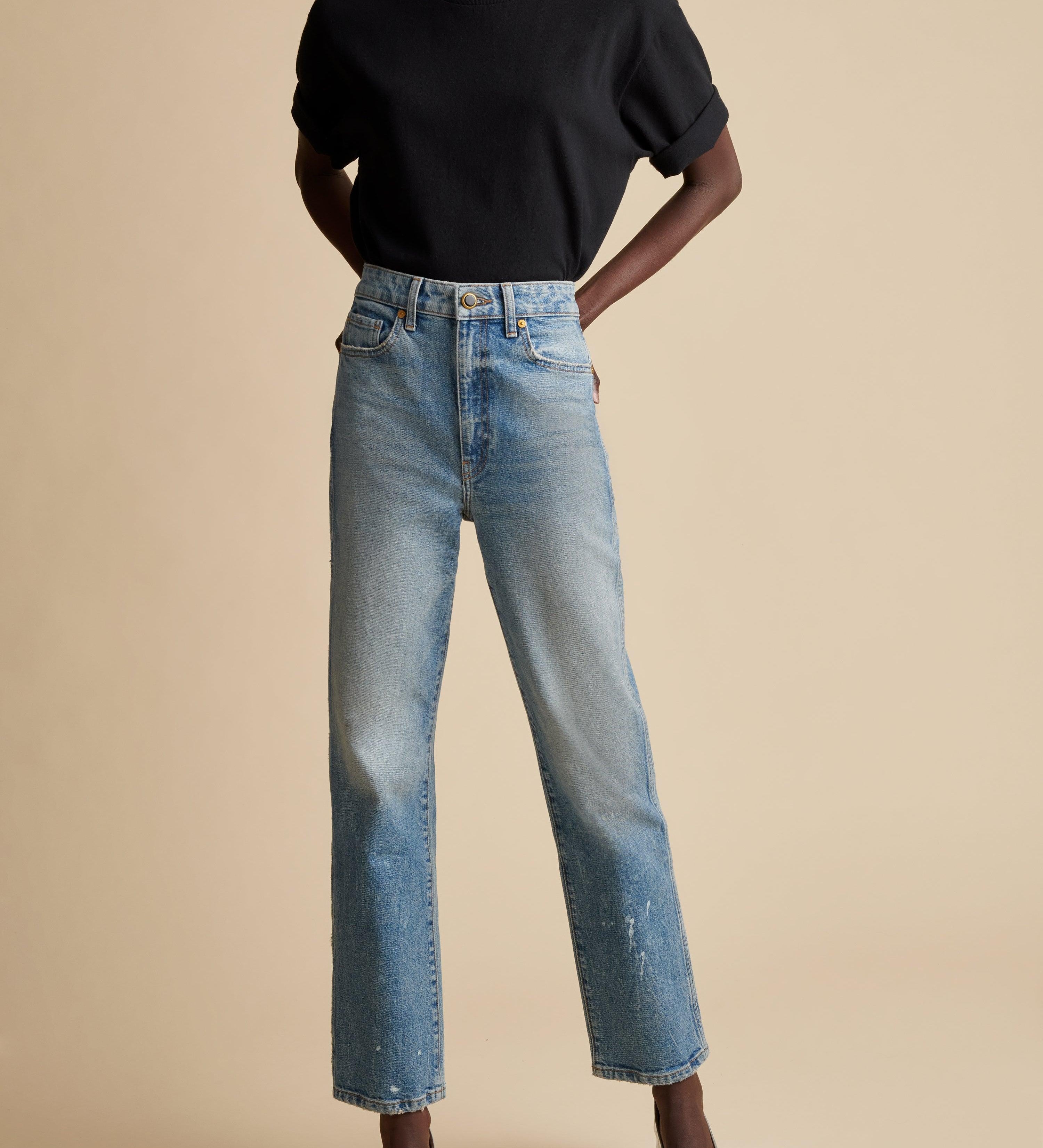 The Abigail Stretch Jean in Janesville - The Iconic Issue