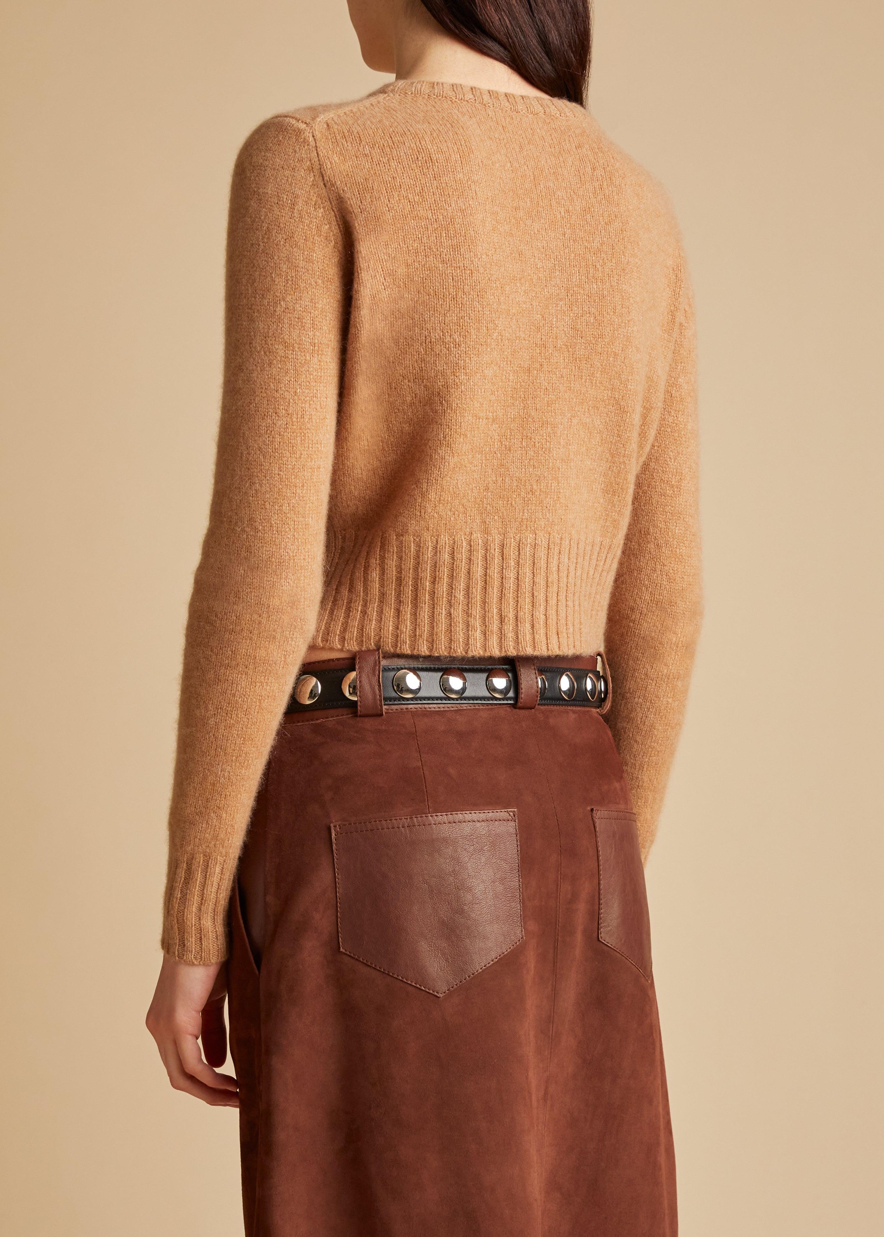 The Aroon Sweater in Desert - The Iconic Issue